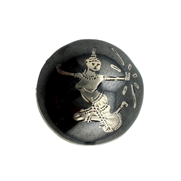 Vintage Thai Goddess Sterling Silver Earrings - Picture 2 of 8